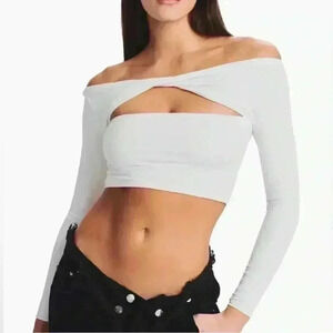 Seroya Ellis Long-Sleeve Peekaboo Cut-Out Top in White. Soft! Size Large. NWT!